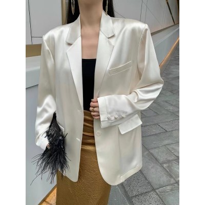 Long sleeved flat collar acetic acid suit