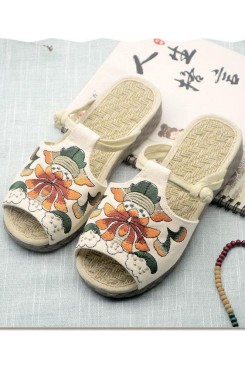 White Embroideried Cotton Flip Flops